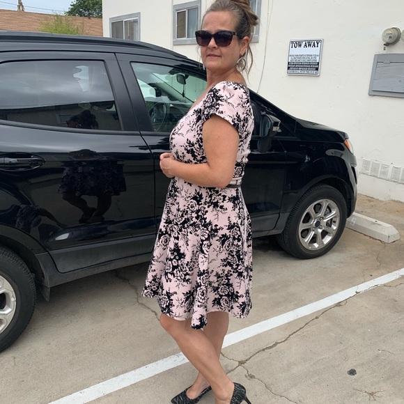 City Chic Dresses & Skirts - City Chic Dress